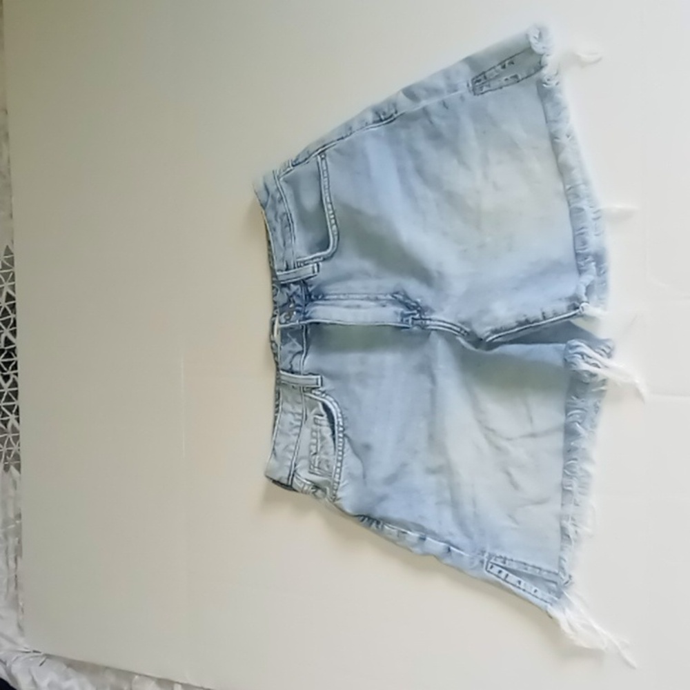 Forever 21 Jean Shorts Woman's 26